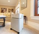 Austin Air HealthMate Plus Luftreiniger – Fortschrittlicher 4-stufiger Filtrations-Luftreiniger für Zuhause mit Aktivkohle & Zeolith – Ideal als Luftreiniger für Schlafzimmer oder jeden großen Raum